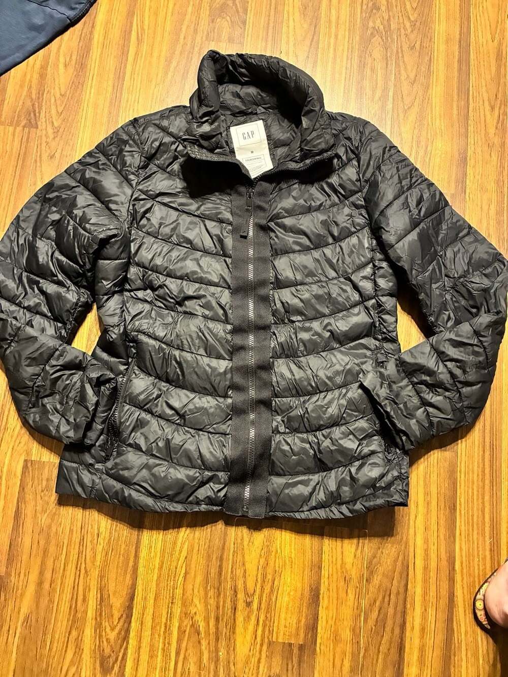 GAP ColdControl Women's Black Lightweight Puffer Jacket